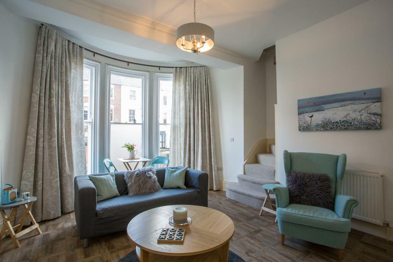 Stylish Apartment Close To Gloucester Quays & Docks Bagian luar foto