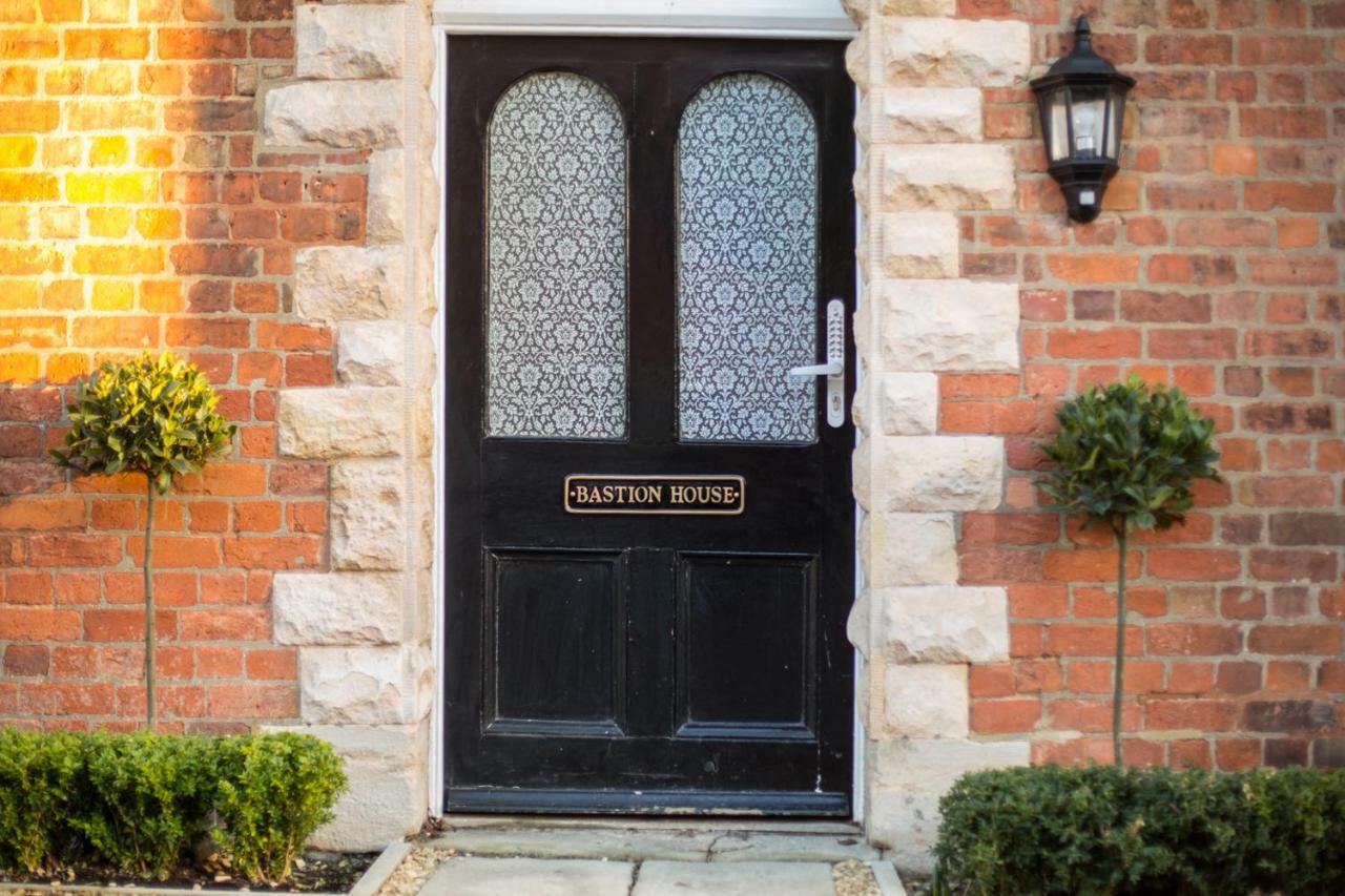 Stylish Apartment Close To Gloucester Quays & Docks Bagian luar foto